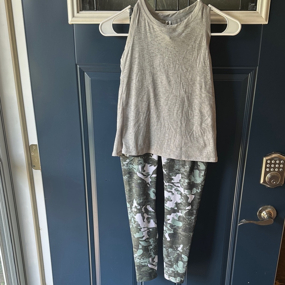 Avia athletic outfit